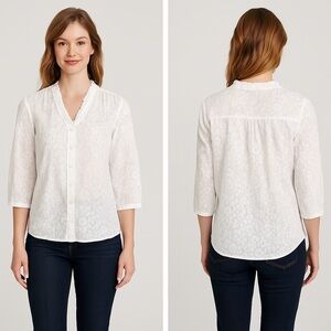 🤍 Covington Petite White Floral Button-Front Blouse 🌿